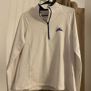 Vineyard Vines Rockies performance quarter zip shirt. Size Medium